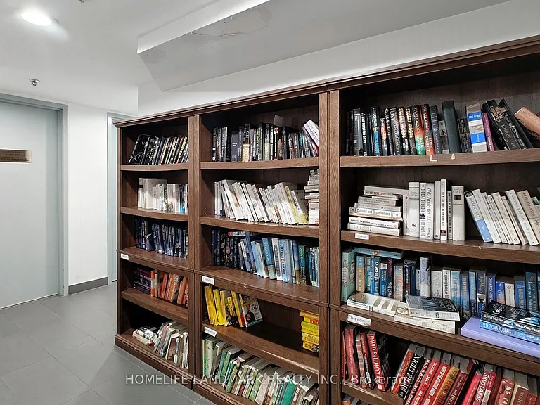 43 Eglinton Ave E #1003 — Photo 20