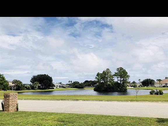 3rd image of 1056 Chandelle Lake Dr