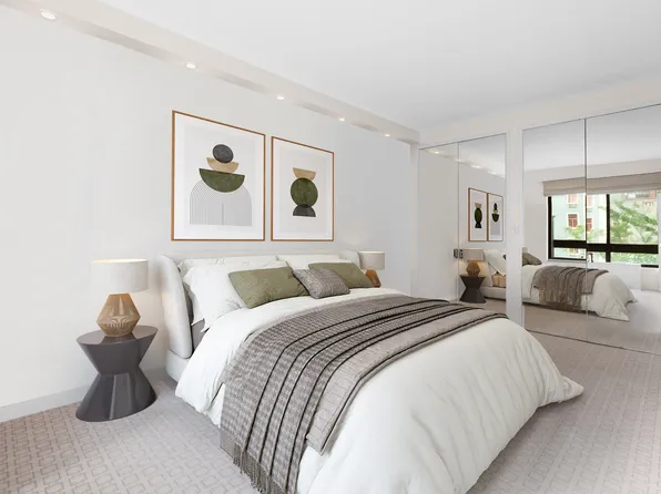 167 East 61st Street 5B image 3 of 8