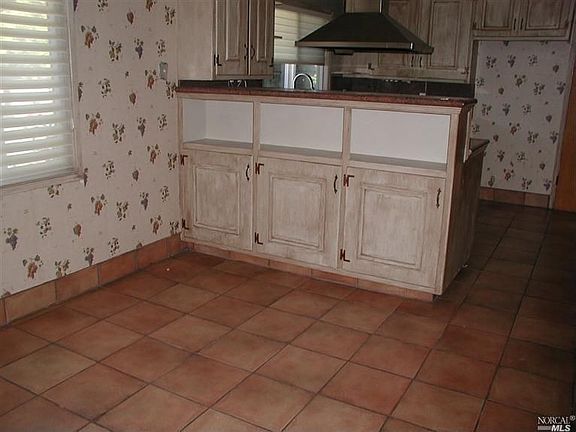 3rd image of 224 Deanza Dr