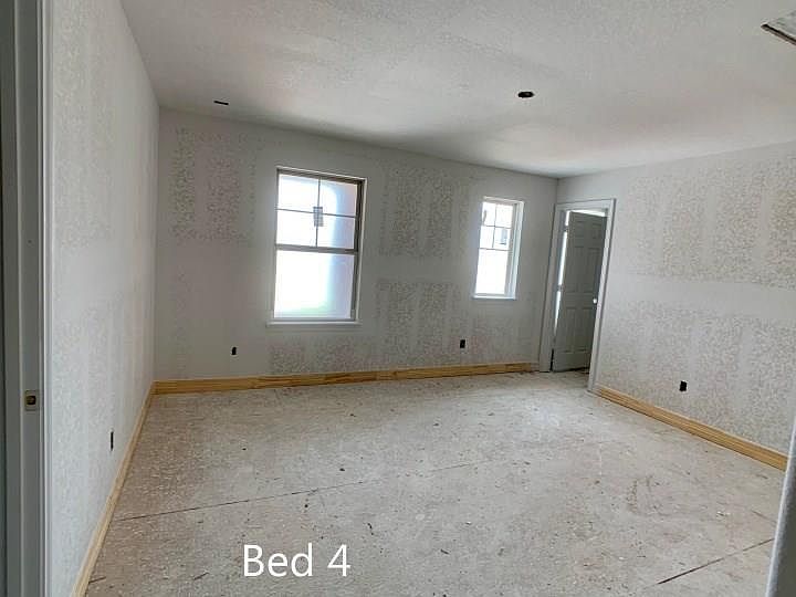 2nd image of 2782 Hidden Hollow Ln