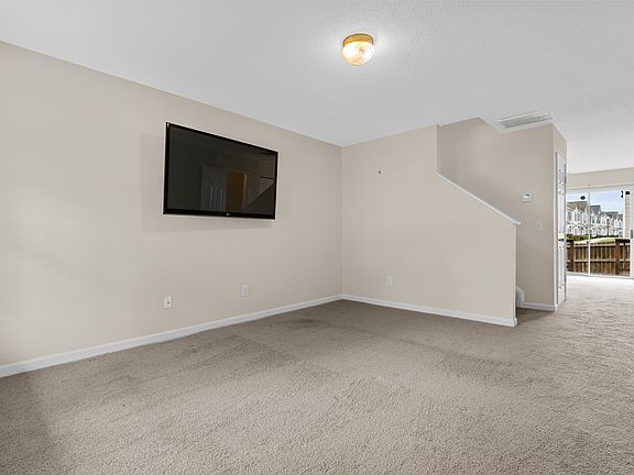 4th image of 309 Curvewood Rd