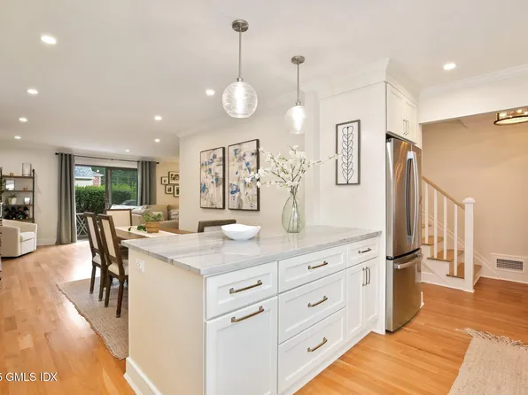 75 Cos Cob Ave APT 9, Greenwich, CT 06807