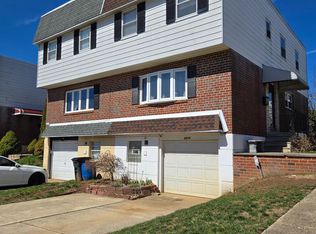 9916 Wingtip Rd, Philadelphia, PA 19115