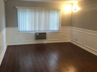 1212 Carol St APT B, Park Ridge, IL 60068