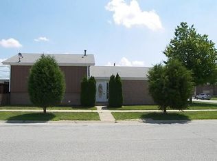 1422 Memorial Dr, Calumet City, IL 60409