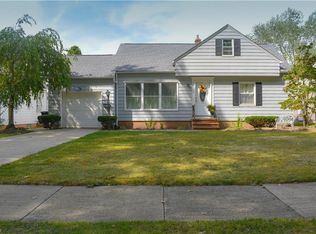 1316 Haverston Rd, Lyndhurst, OH 44124