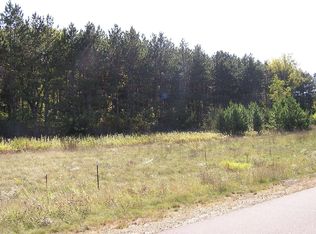 671 Pine Timber Ln, Hudson, WI 54016