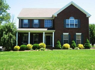 501 Bradby Ct, Burns, TN 37029