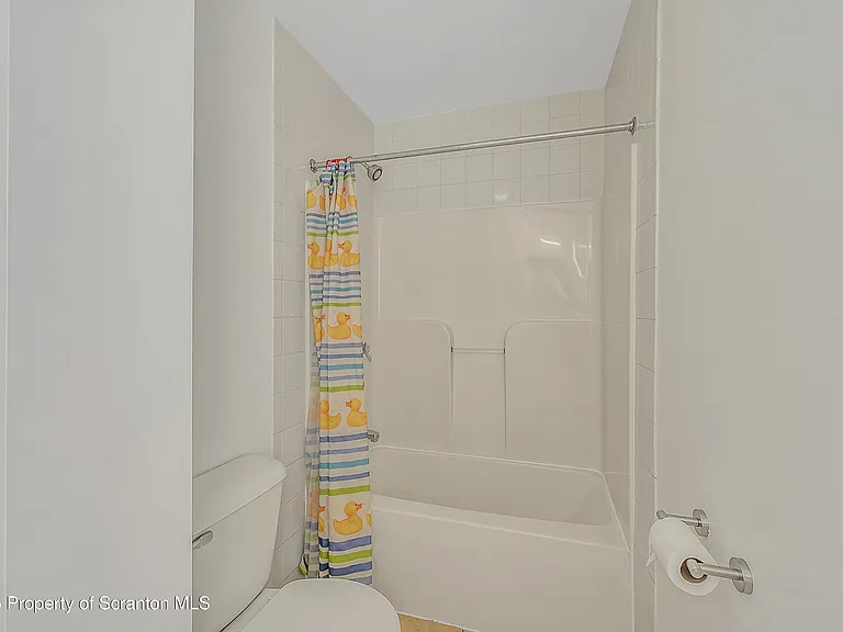 538 Birch St #3 — Photo 11