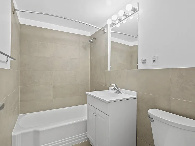 The Rittenhouse — Photo 10