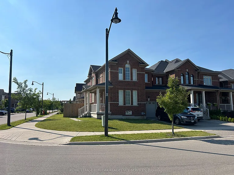 57 Macbean Cres — Photo 5