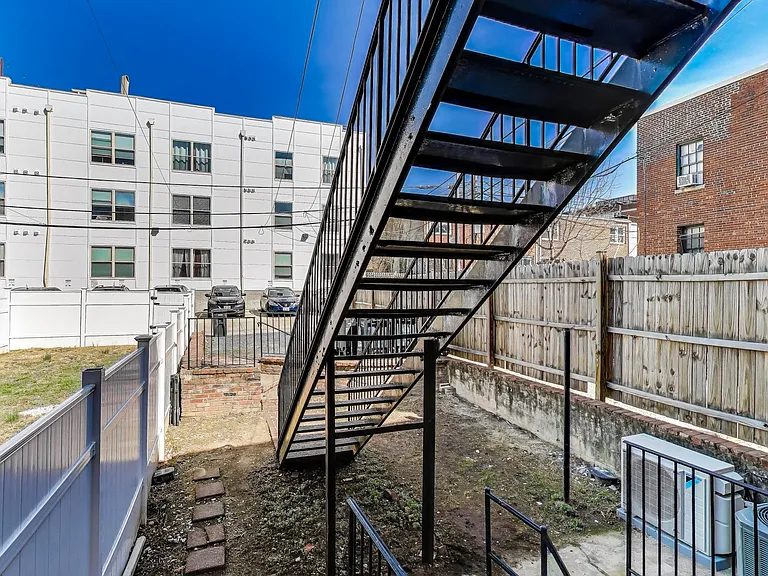 613 Park Rd NW #1 — Photo 33