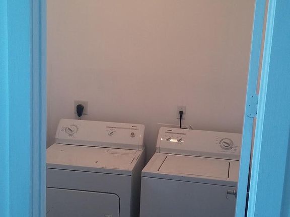 3rd image of 1789 NE Miami Gardens Dr APT 301