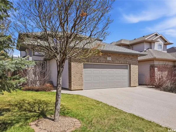 238 Stepney CRESCENT, Saskatoon, SK S7T 0A1