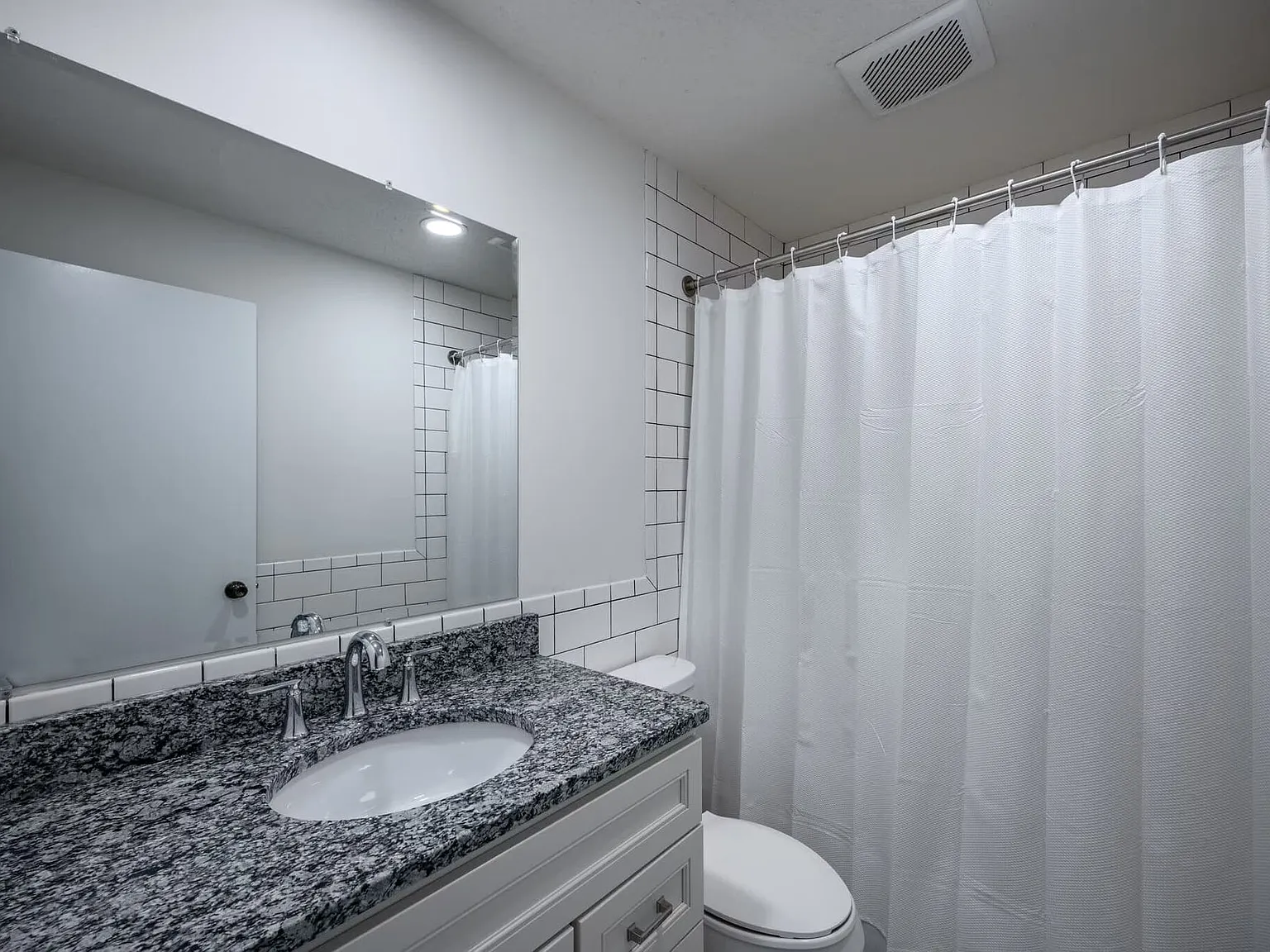 Pineview Apartments - White Bear Lake — Photo 3