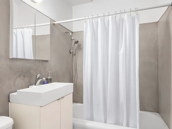 12 Beekman Place image 14 of 26