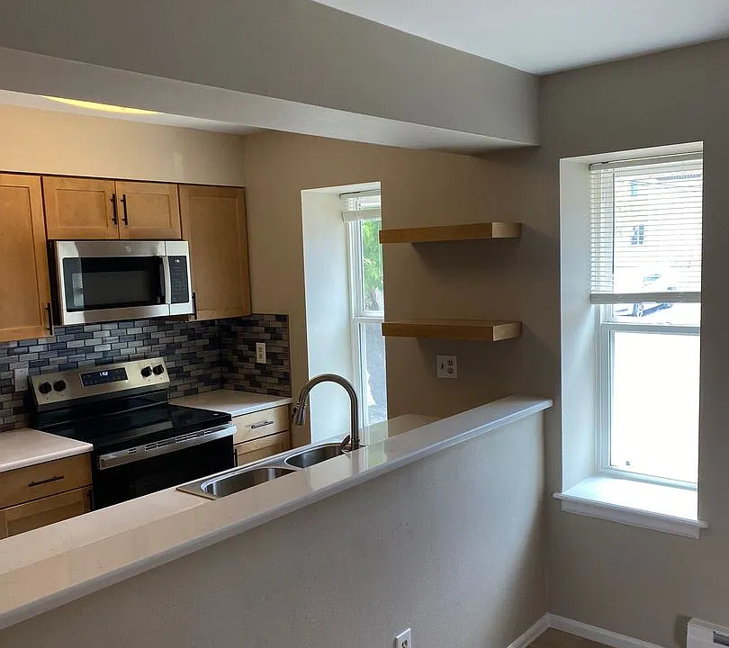 2238 Canyon Blvd #8