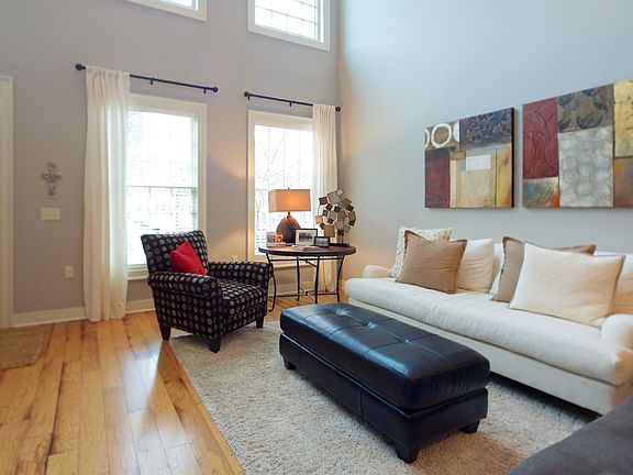 5th image of 234 E Gay St