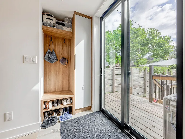 431 Roxton Rd — Photo 10