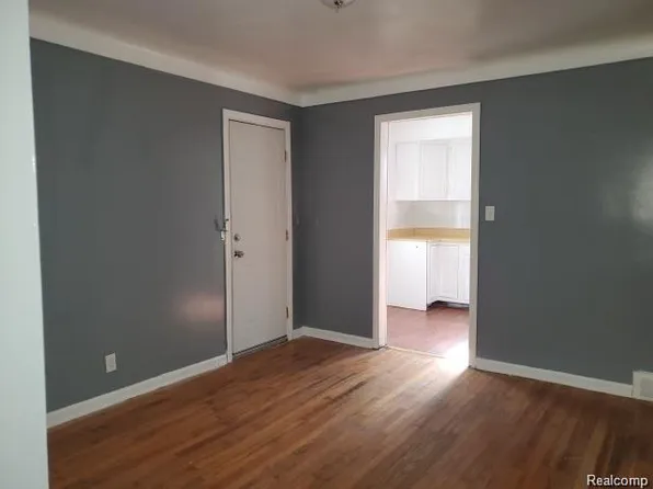 17186 Munich St, Detroit, MI 48224