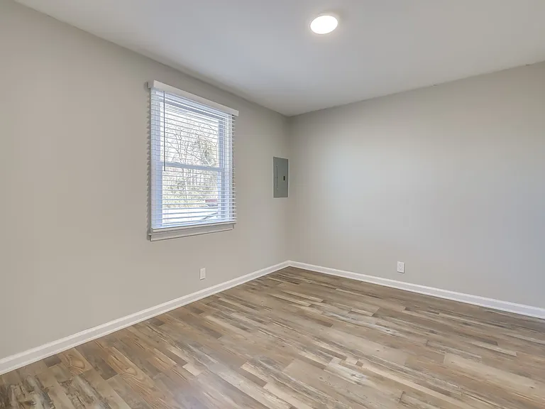 1014 Gunnerson Ave #FF — Photo 11