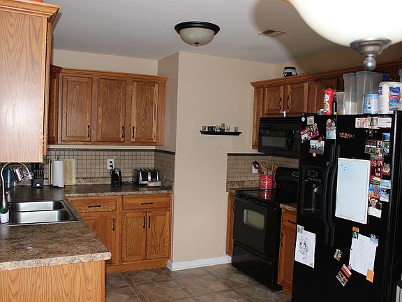 5th image of 976 Cindy Jo Ct