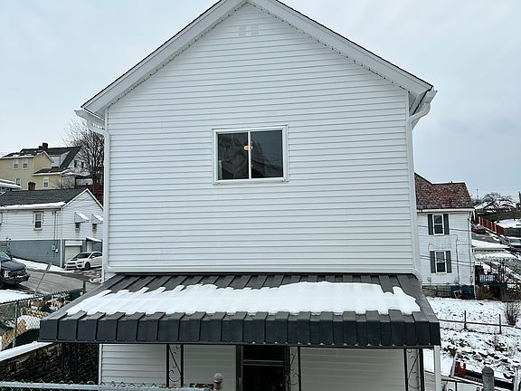 3rd image of 612 6th St