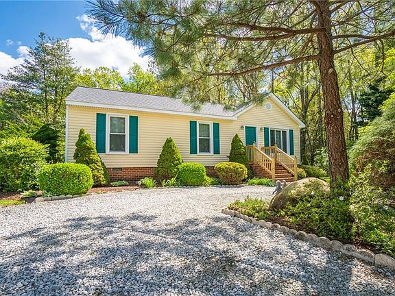 5th image of 9204 Oak Springs Ct