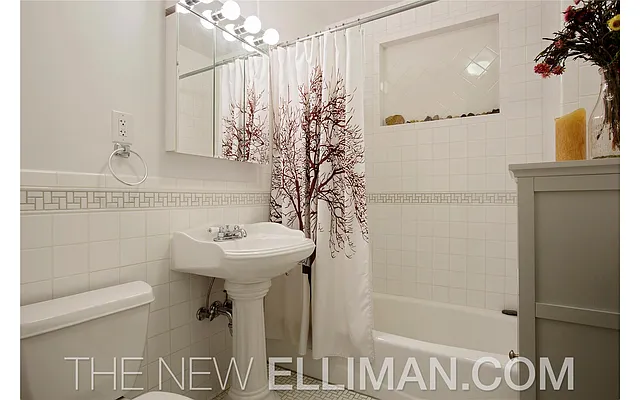 Rented by Douglas Elliman | media 13