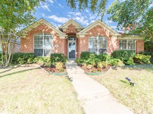 334 Touchdown Dr, Irving, TX 75063
