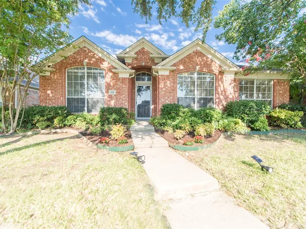 334 Touchdown Dr, Irving, TX 75063