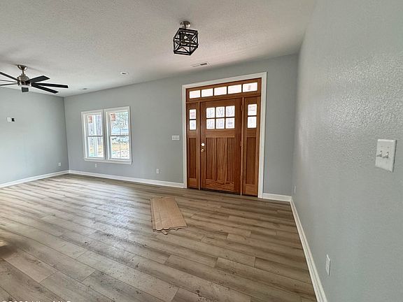 3rd image of 148 A Coinjock Canal Road