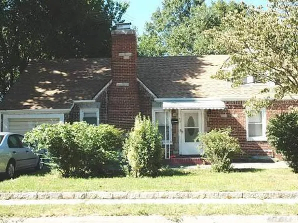 712 Campus St, Uniondale, NY 11553
