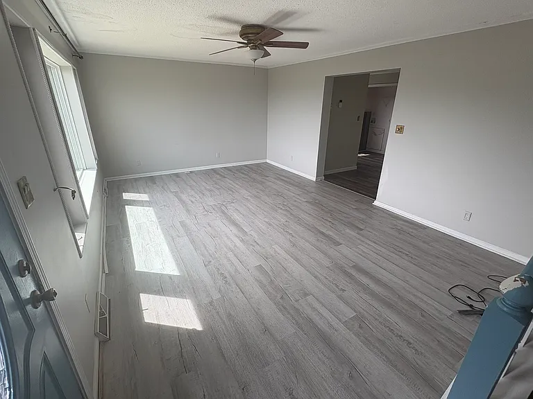 6719 Burkemont Rd — Photo 16