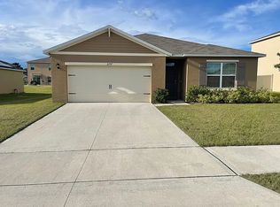 2757 Grand Central Ave, Tavares, FL 32778