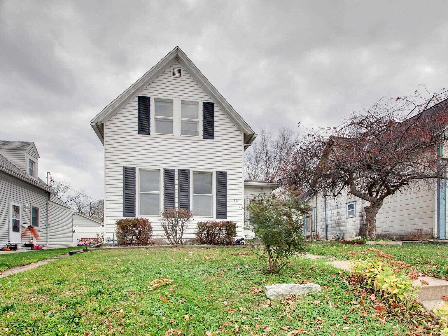 817 S 17th St, Quincy, IL 62301 Zillow