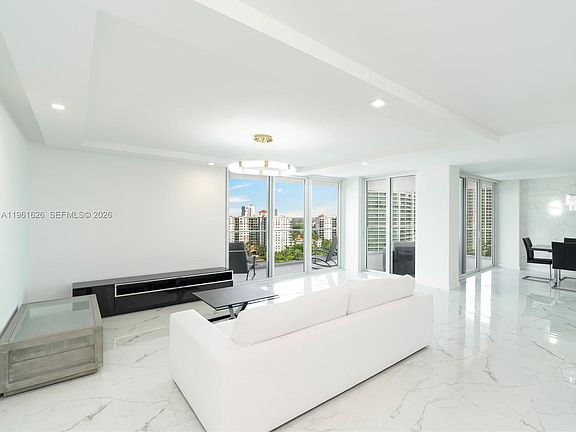 4th image of 19707 Turnberry Way APT 18K