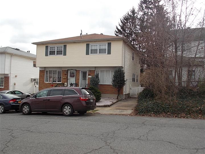 1st image of 136 Oswego St