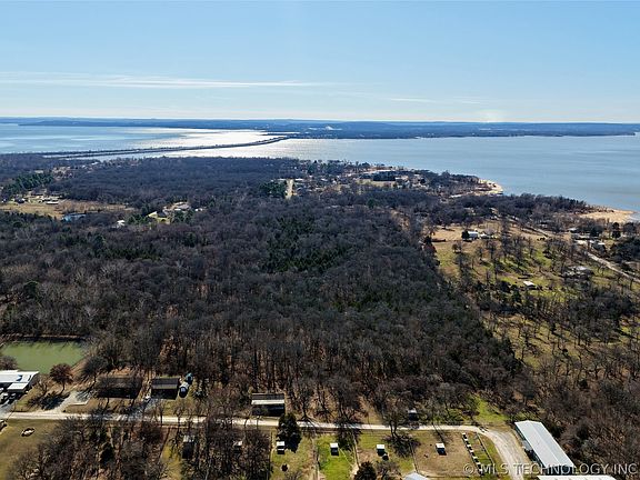 4th image of 417188 E 1135th Rd