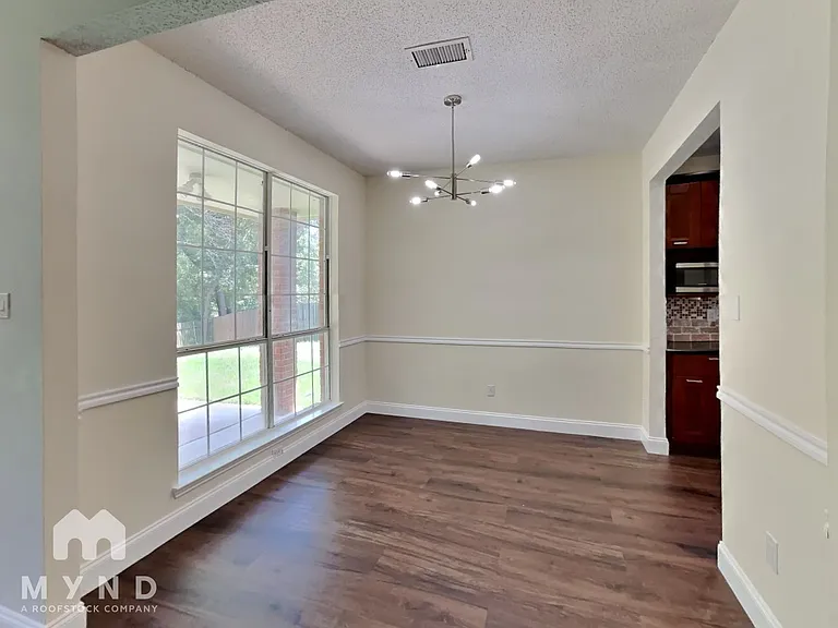 2616 Belmont Ct — Photo 7