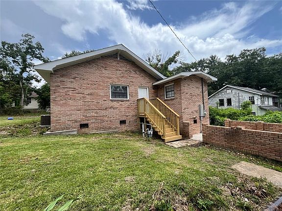 2nd image of 316 1st St