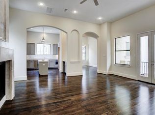 910 Snover St UNIT C, Houston, TX 77007