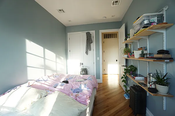 Rented by Rennit Inc. | media 34