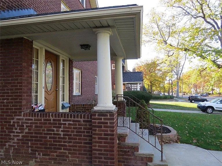 13513 Clifton Blvd #3 — Photo 21
