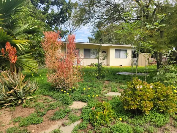 1748 Foothill Dr, Vista, CA 92084