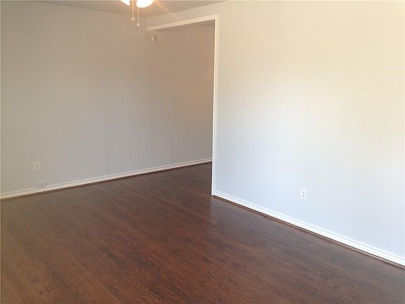 3rd image of 4143 Glenhaven Blvd