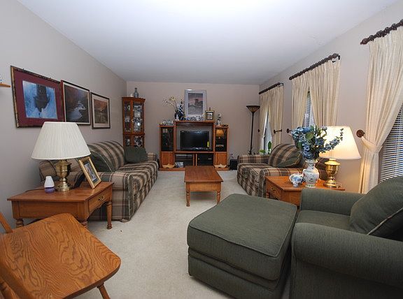3rd image of 13553 84th Ave