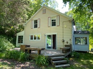 20 N Hoosac Rd, Williamstown, MA 01267