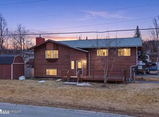 8401 Stacey Cir, Anchorage, AK 99507
